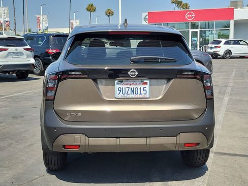 Certified 2025 Nissan Kicks S FWD image 29
