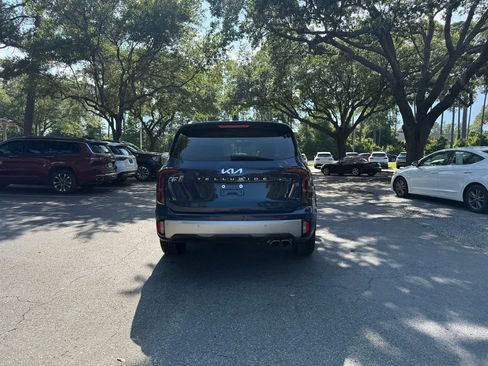 Used 2023 Kia Telluride EX w/ EX Captain's Chair Package image 7