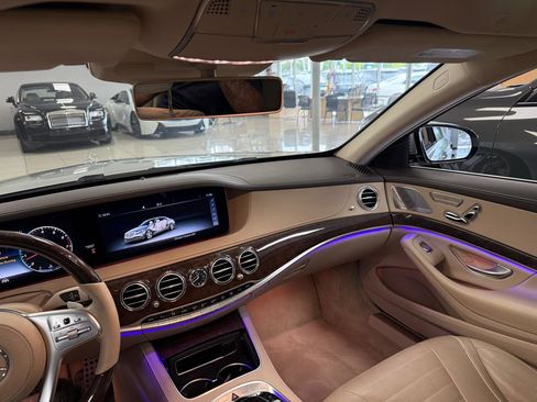 Used 2019 Mercedes-Benz S 560 Sedan image 13