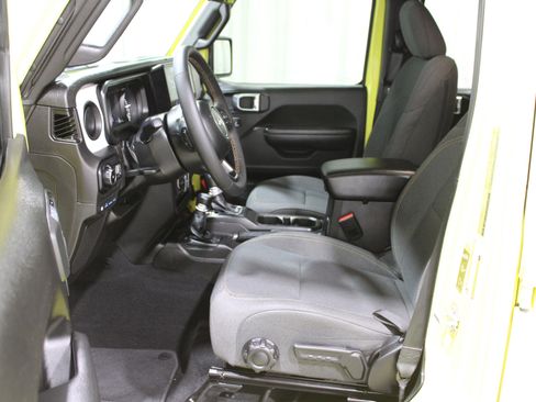 Used 2024 Jeep Wrangler Sport S w/ Dual Top Group image 3