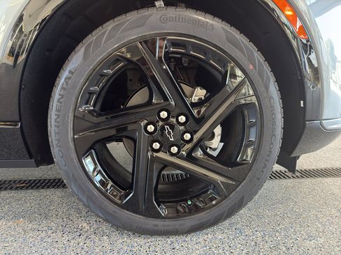 New 2026 Chevrolet Equinox EV RS image 35