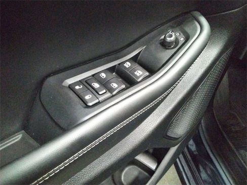 Used 2023 Jeep Grand Cherokee Limited w/ Luxury Tech Group II image 34