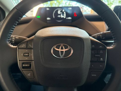 Used 2025 Toyota Prius LE FWD image 23