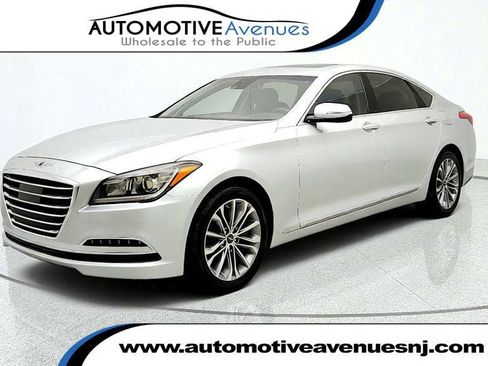 Used 2017 Genesis G80 3.8 RWD image 1
