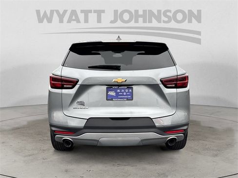 Used 2024 Chevrolet Blazer LT image 4