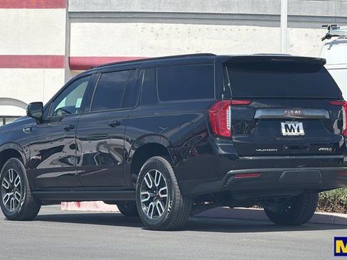 Used 2023 GMC Yukon XL AT4 w/ AT4 Premium Package AWD/4WD image 6