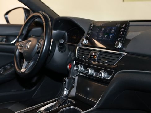 Used 2022 Honda Accord Sport image 18