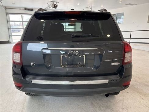 Used 2014 Jeep Compass Latitude FWD image 20