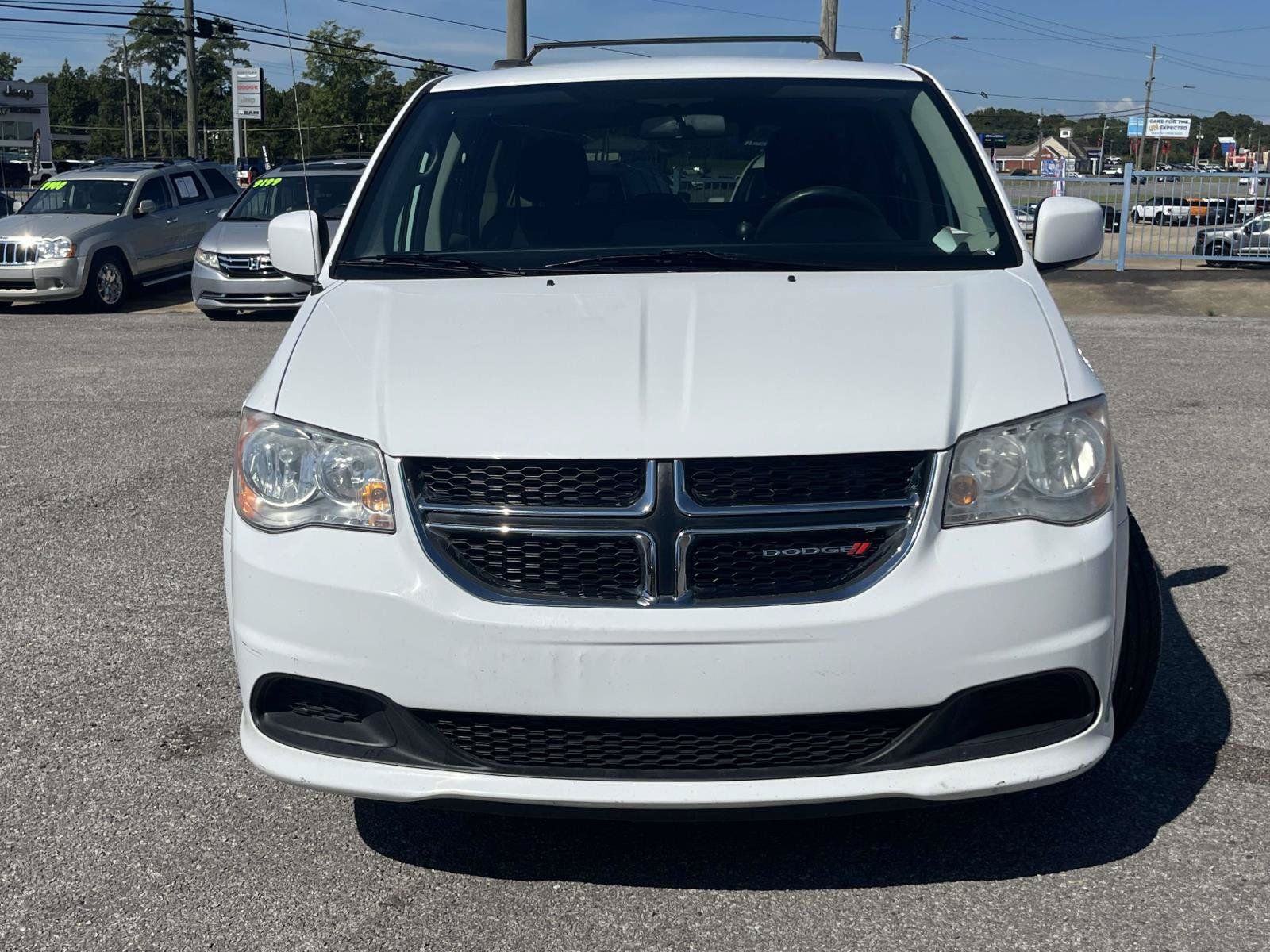 Used 2014 Dodge Grand Caravan SXT FWD image 6