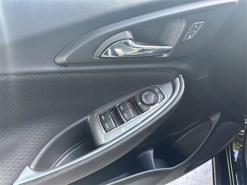 Used 2024 Chevrolet Malibu LT image 15