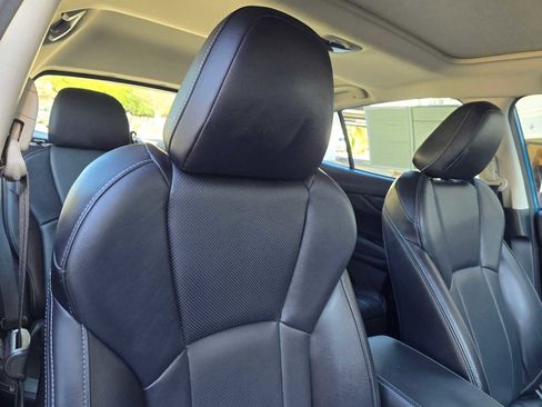 Used 2017 Subaru Impreza 2.0i Limited image 13