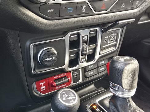 Used 2025 Jeep Wrangler Unlimited Sport S 4xe AWD/4WD image 26