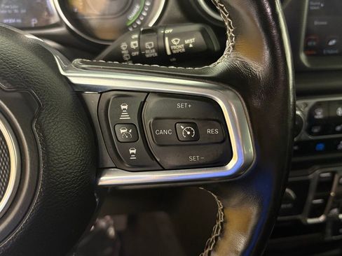 Used 2021 Jeep Wrangler Unlimited Sahara w/ Cold Weather Group image 22