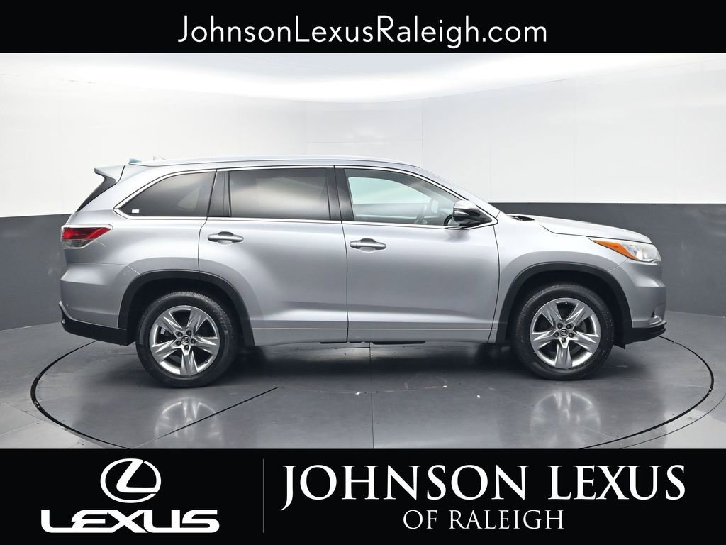 Used 2016 Toyota Highlander Limited Platinum FWD image 6