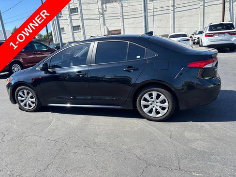 Used 2025 Toyota Corolla LE FWD image 7