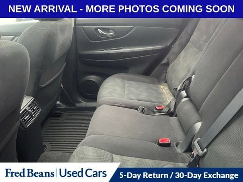 Used 2016 Nissan Rogue SV w/ SV Moonroof Package AWD/4WD image 11