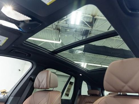 New 2026 BMW X5 xDrive40i AWD/4WD image 16