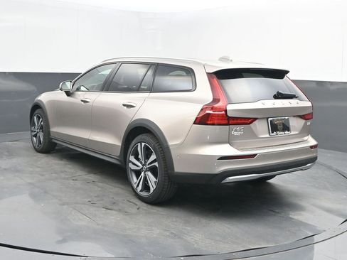 New 2026 Volvo V60 B5 Cross Country Plus w/ Protection Package Premier AWD/4WD image 3