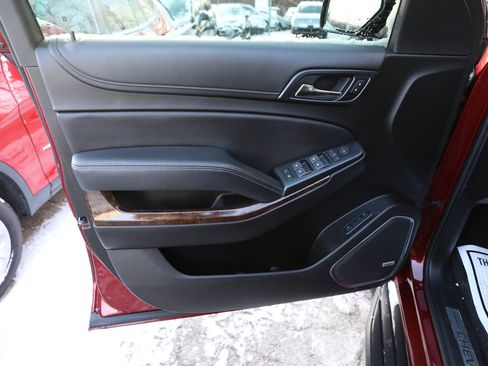 Used 2019 Chevrolet Tahoe LT image 18