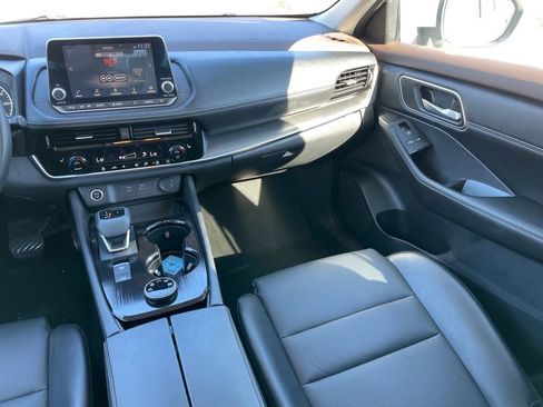 Certified 2023 Nissan Rogue SV w/ SV Premium B Package AWD/4WD image 11