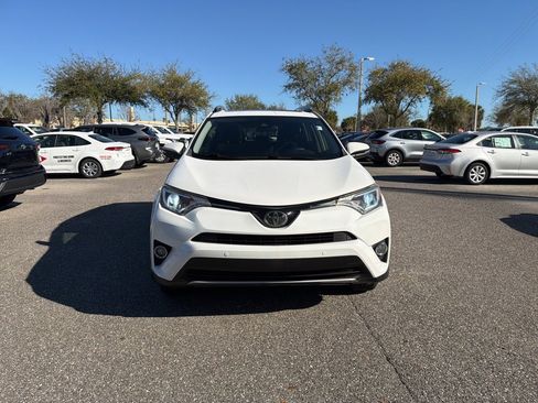 Used 2018 Toyota RAV4 XLE image 8