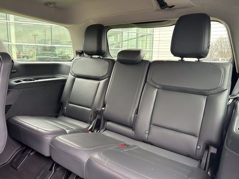 Certified 2025 Ford Expedition Active AWD/4WD image 15