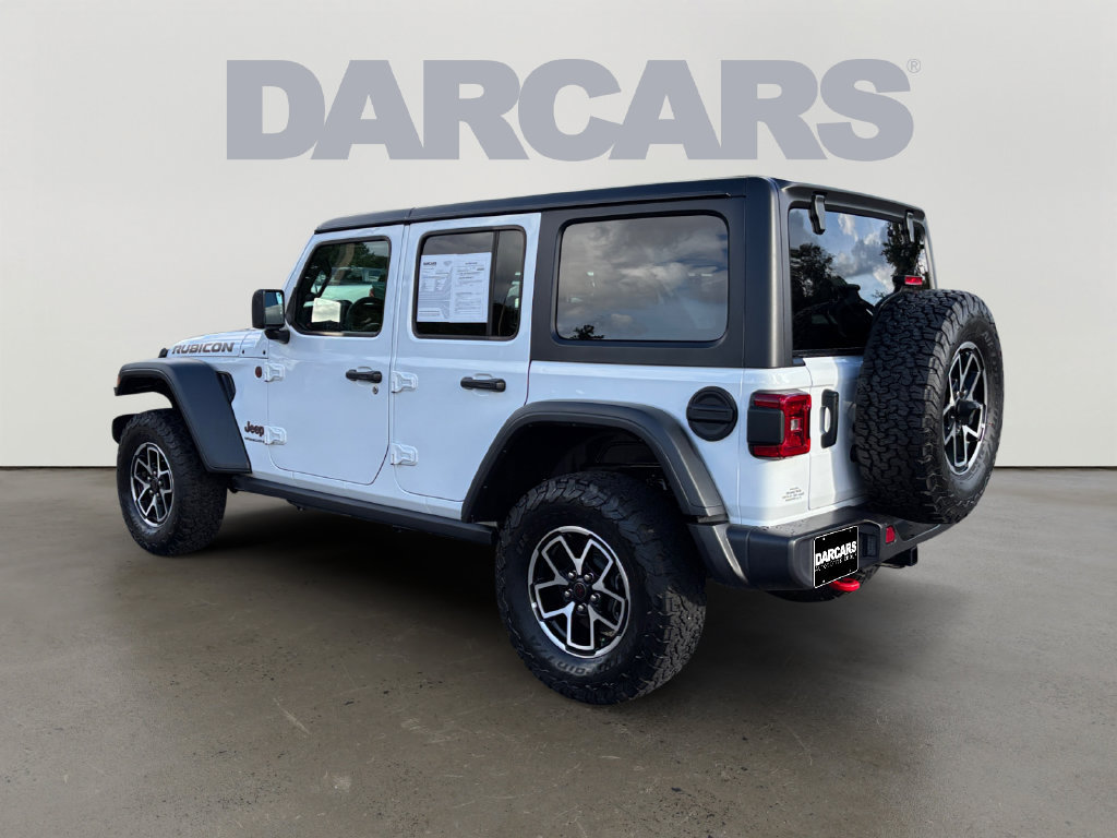 Used 2025 Jeep Wrangler Unlimited Rubicon w/ Convenience Group AWD/4WD image 5