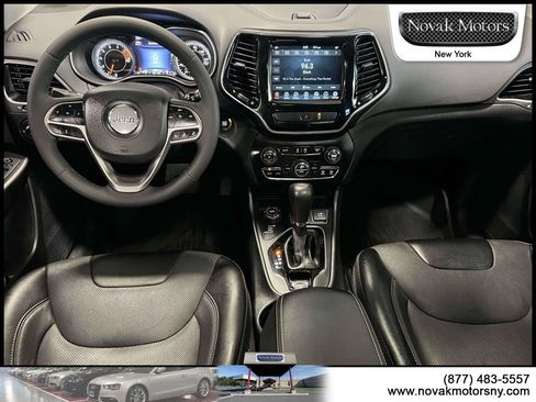 Used 2022 Jeep Cherokee Limited w/ Mopar Interior Package AWD/4WD image 15