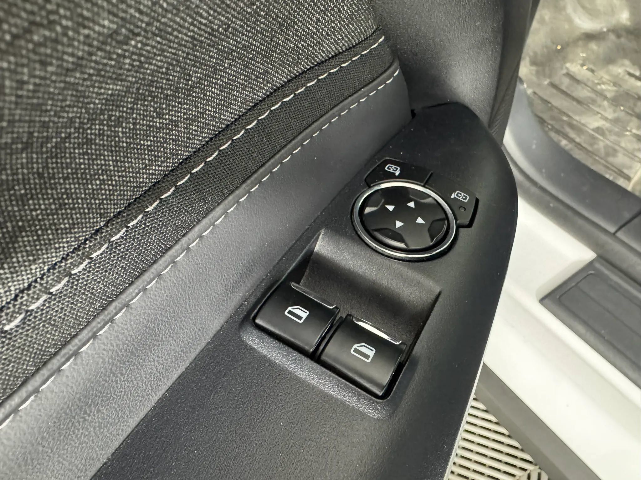 Used 2024 Ford Mustang GT RWD image 34