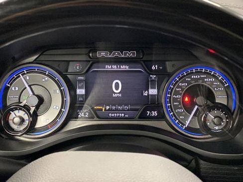 Used 2022 RAM 1500 Limited AWD/4WD image 16