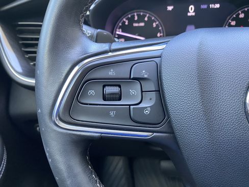 Used 2021 Buick Envision Essence FWD image 17
