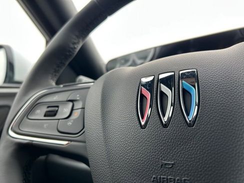 New 2026 Buick Envista Avenir image 46