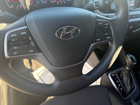 Used 2019 Hyundai Accent SE image 14