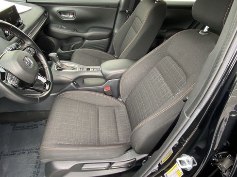 Used 2025 Honda HR-V Sport image 14