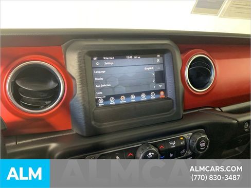 Used 2021 Jeep Wrangler Unlimited Rubicon w/ Dual Top Group image 27