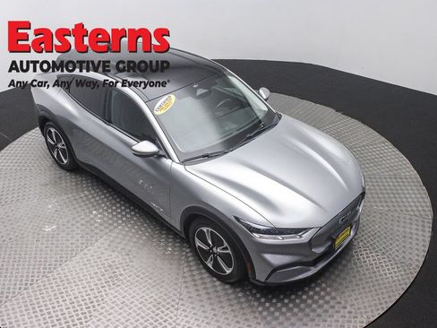Used 2021 Ford Mustang Mach-E Select w/ Comfort/Appearance Package AWD/4WD image 3