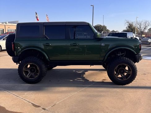 Used 2023 Ford Bronco Outer Banks image 9