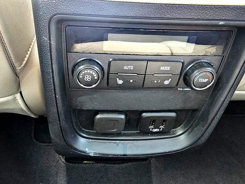 Used 2020 Buick Envision Essence image 31