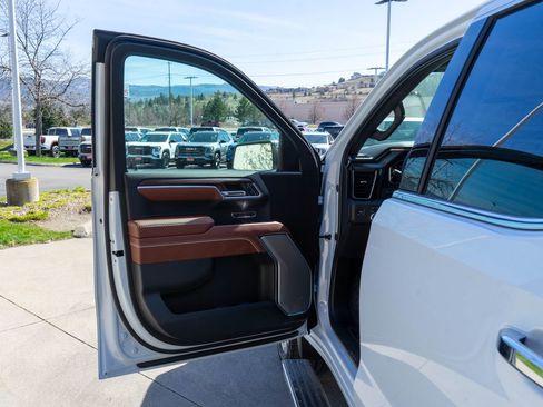 New 2026 GMC Sierra 1500 Denali Ultimate AWD/4WD image 18