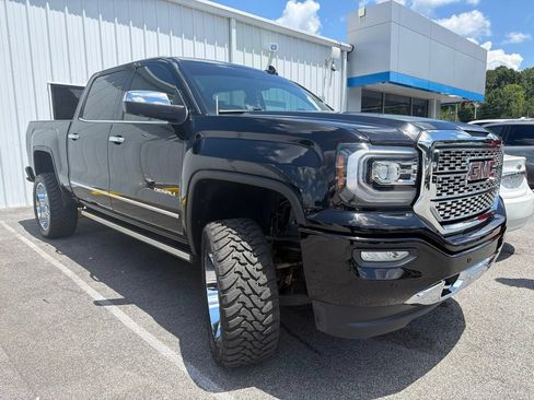 Used 2018 GMC Sierra 1500 Denali w/ Denali Ultimate Package AWD/4WD image 5