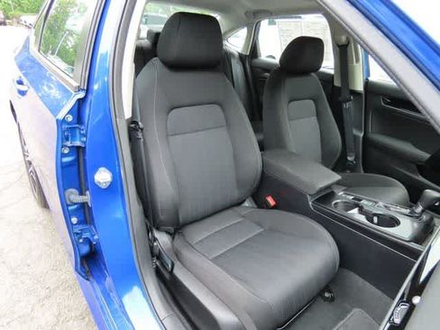 Used 2023 Honda Civic EX image 15