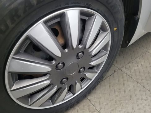 Used 2018 Kia Forte LX image 31