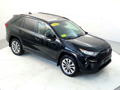 Certified 2020 Toyota RAV4 XLE Premium image 13