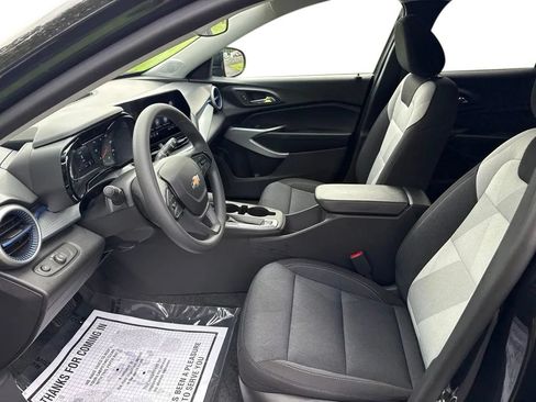 New 2026 Chevrolet Trax LS w/ LS Convenience Package FWD image 12