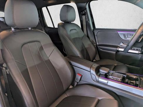 Certified 2022 Mercedes-Benz GLB 250 image 22