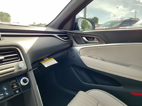 New 2025 Genesis G70 2.5T w/ Sport Prestige Package RWD image 17
