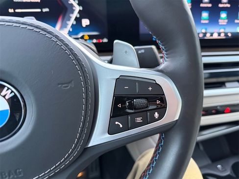 Certified 2025 BMW X6 M60i image 32