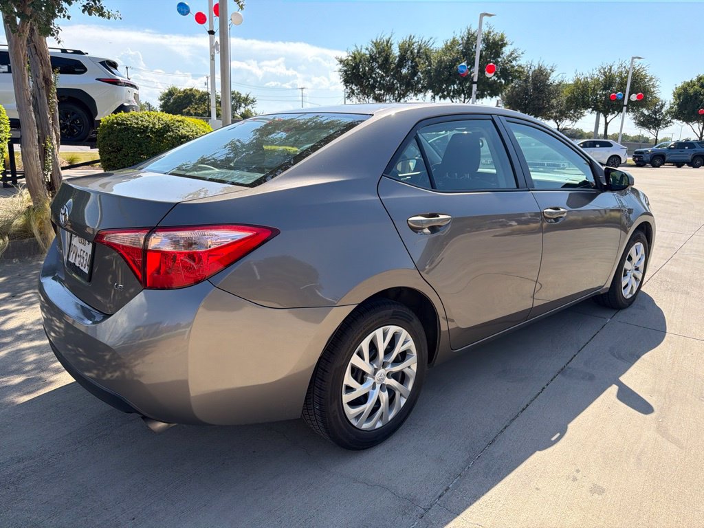 Used 2019 Toyota Corolla LE FWD image 11