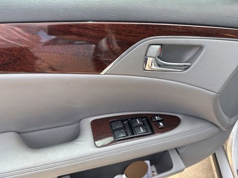 Used 2008 Toyota Avalon XLS FWD image 12
