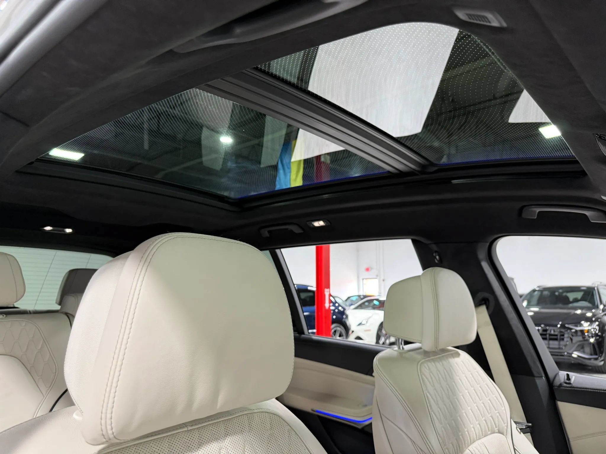 Used 2020 BMW X7 M50i w/ Executive Package AWD/4WD image 55